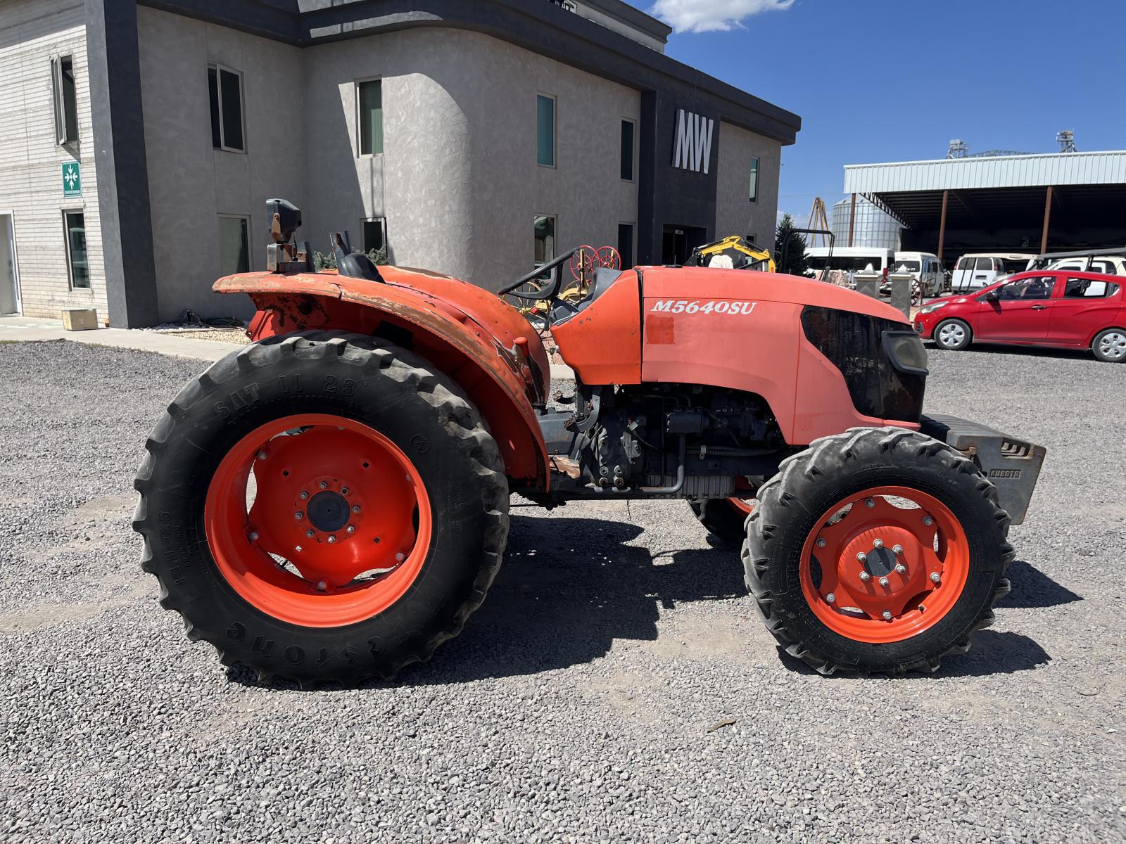 ./imagenes/INVOICE/2019/17754/KUBOTA-M5640SU (5).JPG